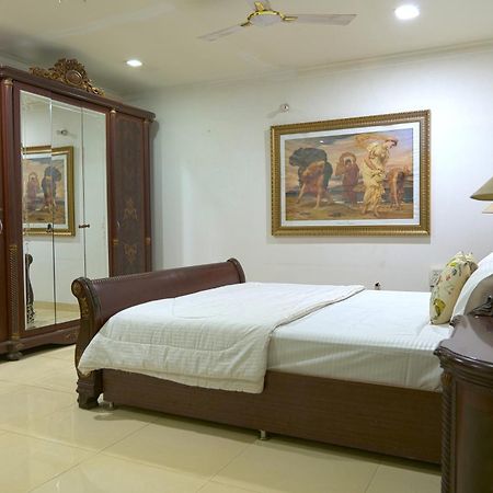 Embassy Suites New Delhi Ngoại thất bức ảnh